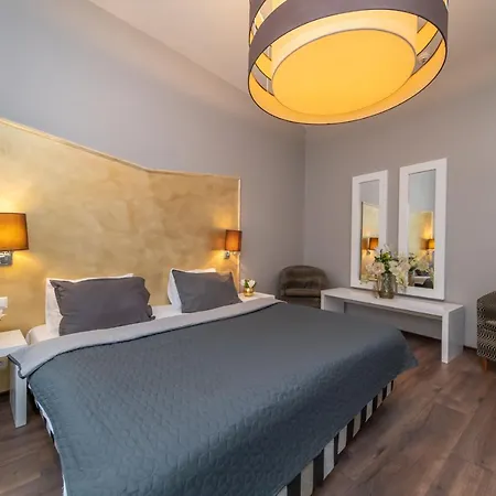 Emporio Apartman *